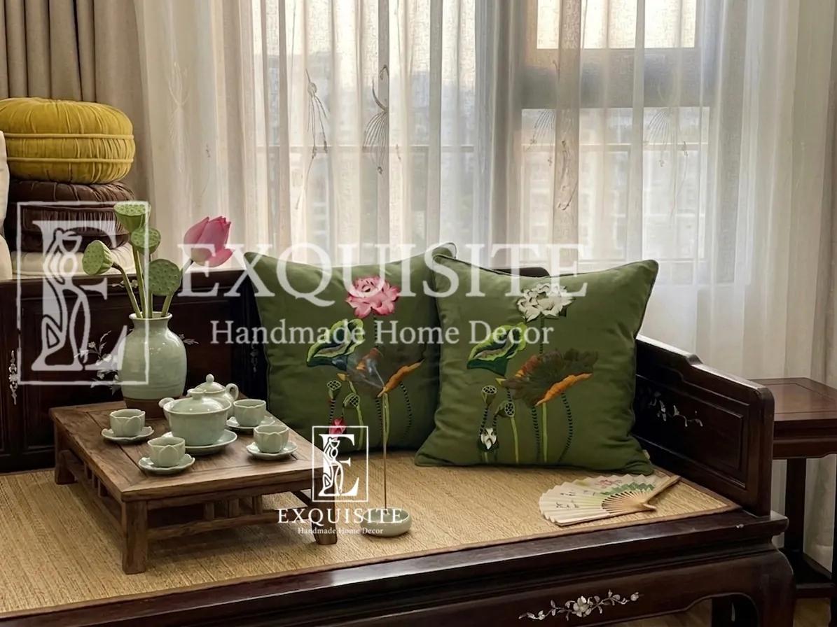 Gối thêu tay mẫu HOA SEN collection ảnh thu nhỏ 2