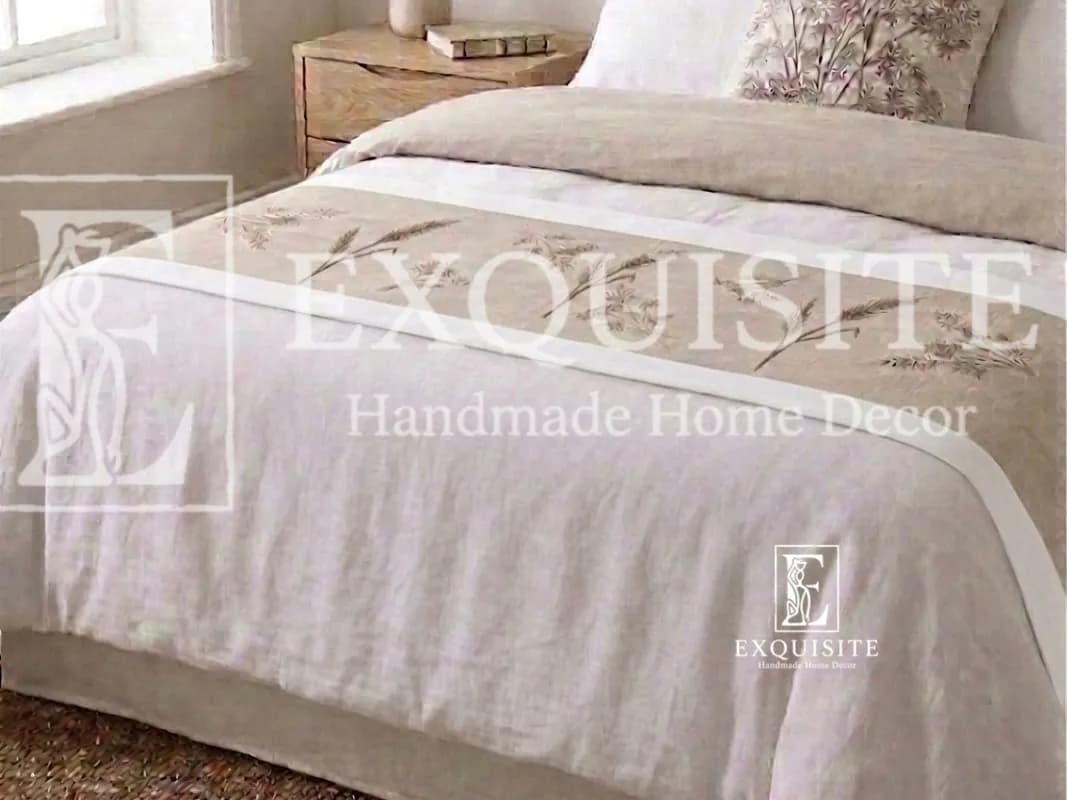 Bed runner mẫu hoa cỏ bông lau rơi tông be- Tấm phủ cuối giường thêu tay linen