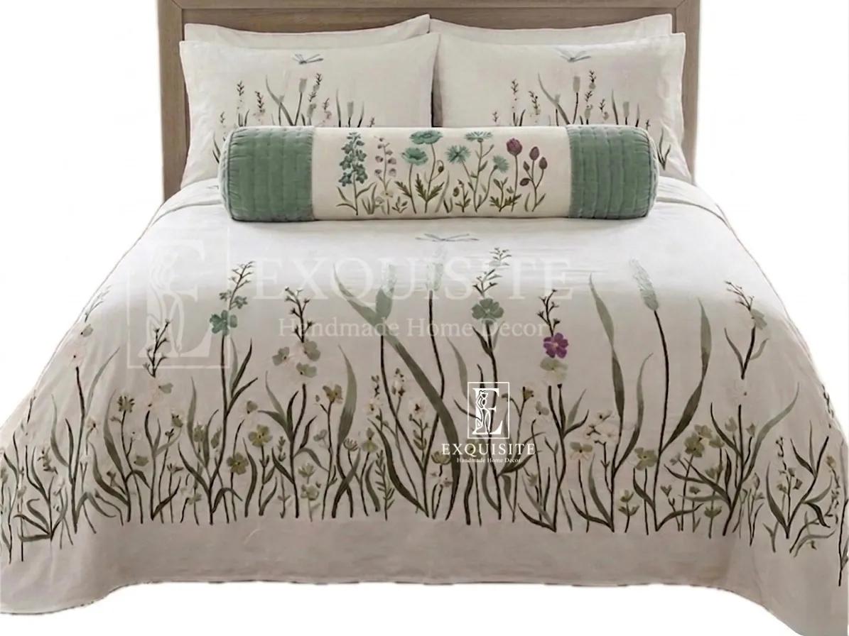 Gối ôm thêu tay mẫu hoa cỏ bạc hà - Bolster hand embroidery — Sản phẩm độc bản