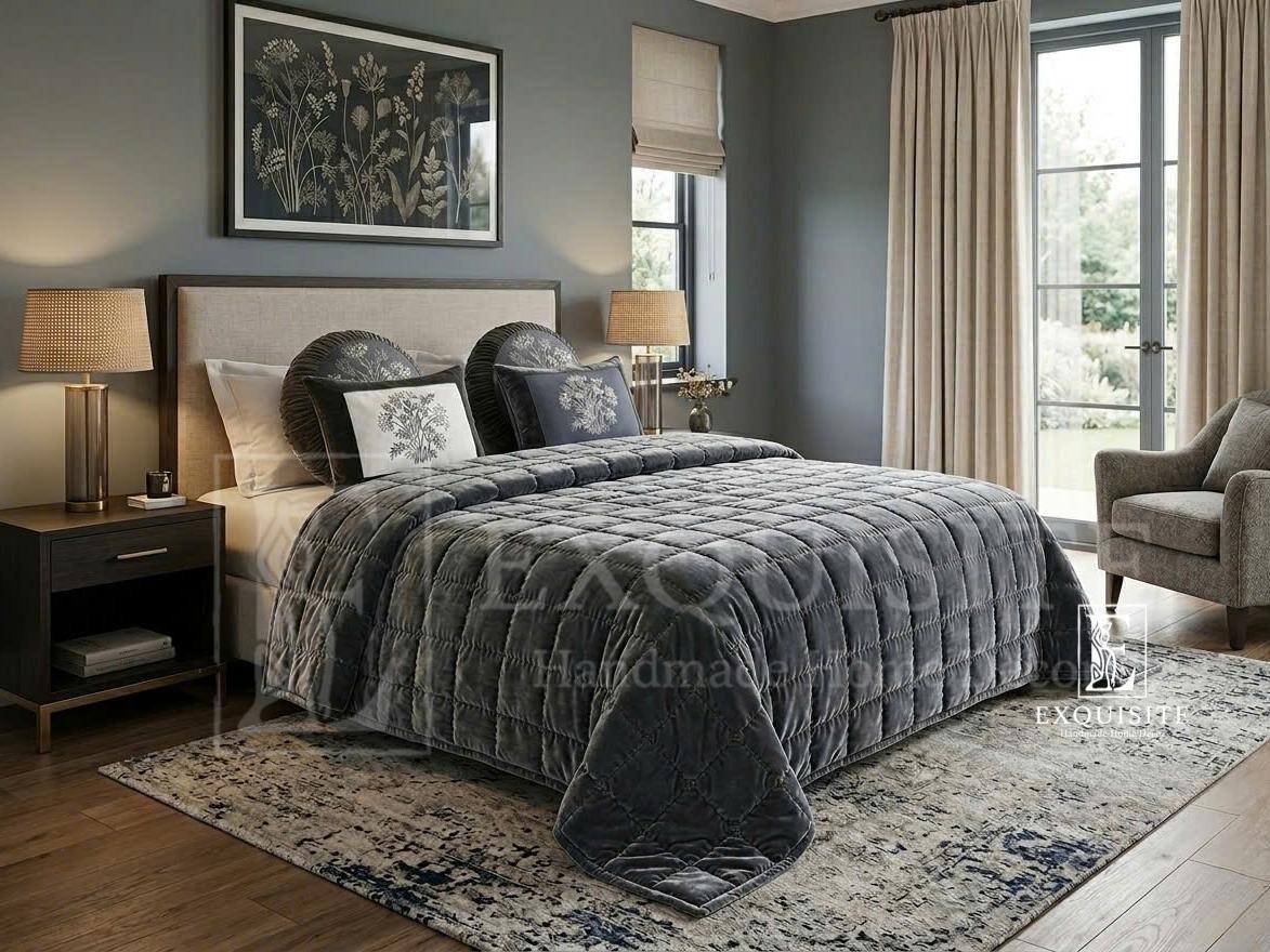 Giường: Chăn phủ khâu tay nhung lụa cao cấp - Bedding Collection Hand Embroidery