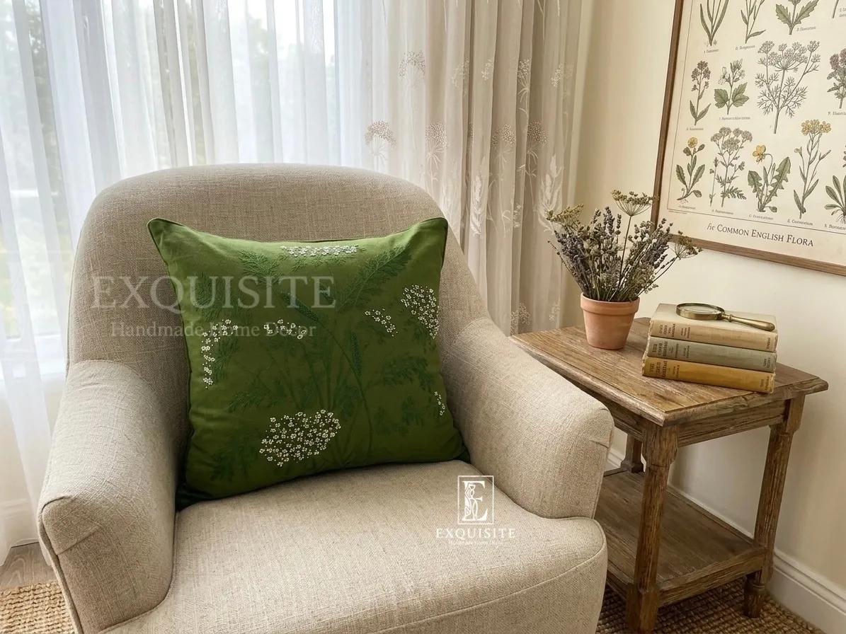 Gối thêu tay size 50x50 ảnh thu nhỏ 10