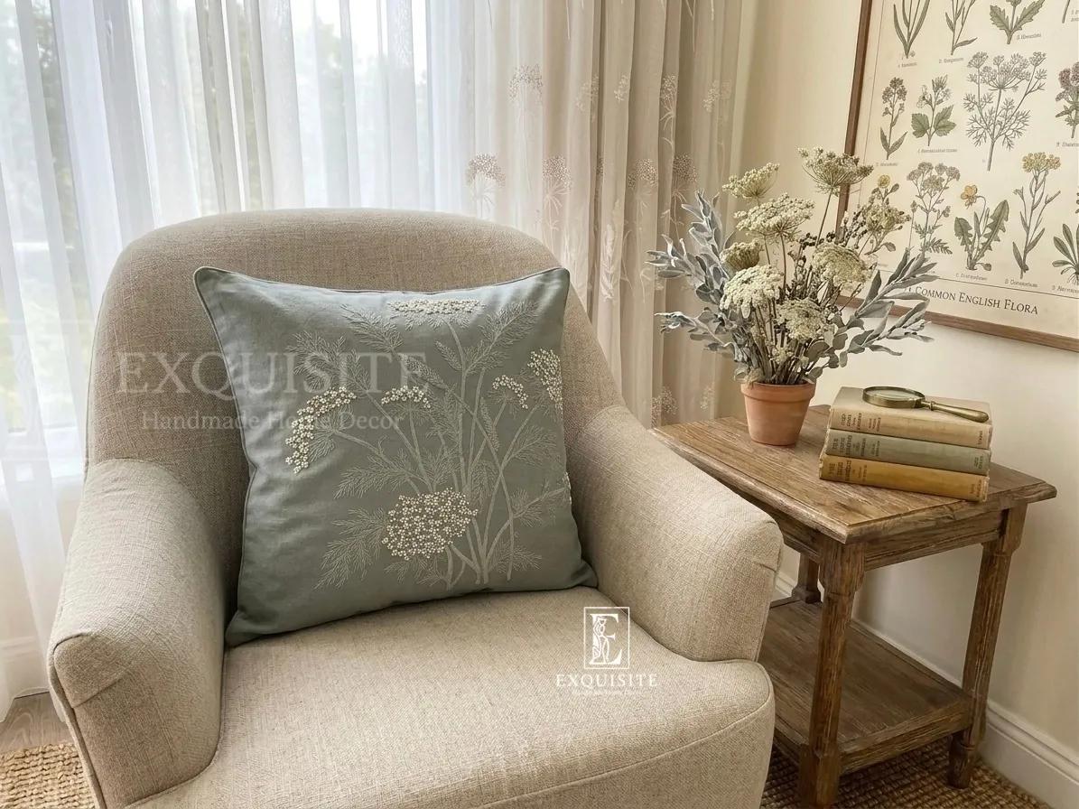 Gối thêu tay size 50x50 ảnh thu nhỏ 3