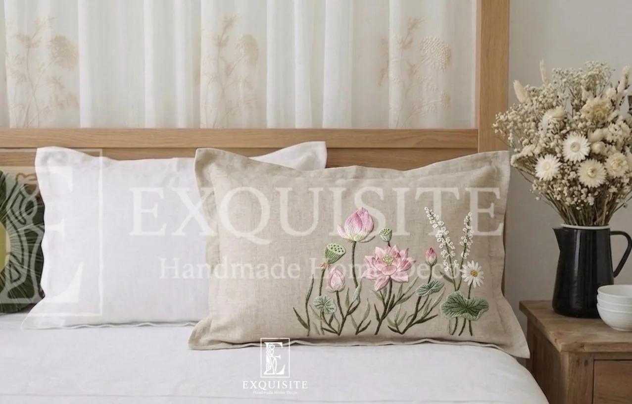 Gối ngủ linen thêu tay ảnh thu nhỏ 2