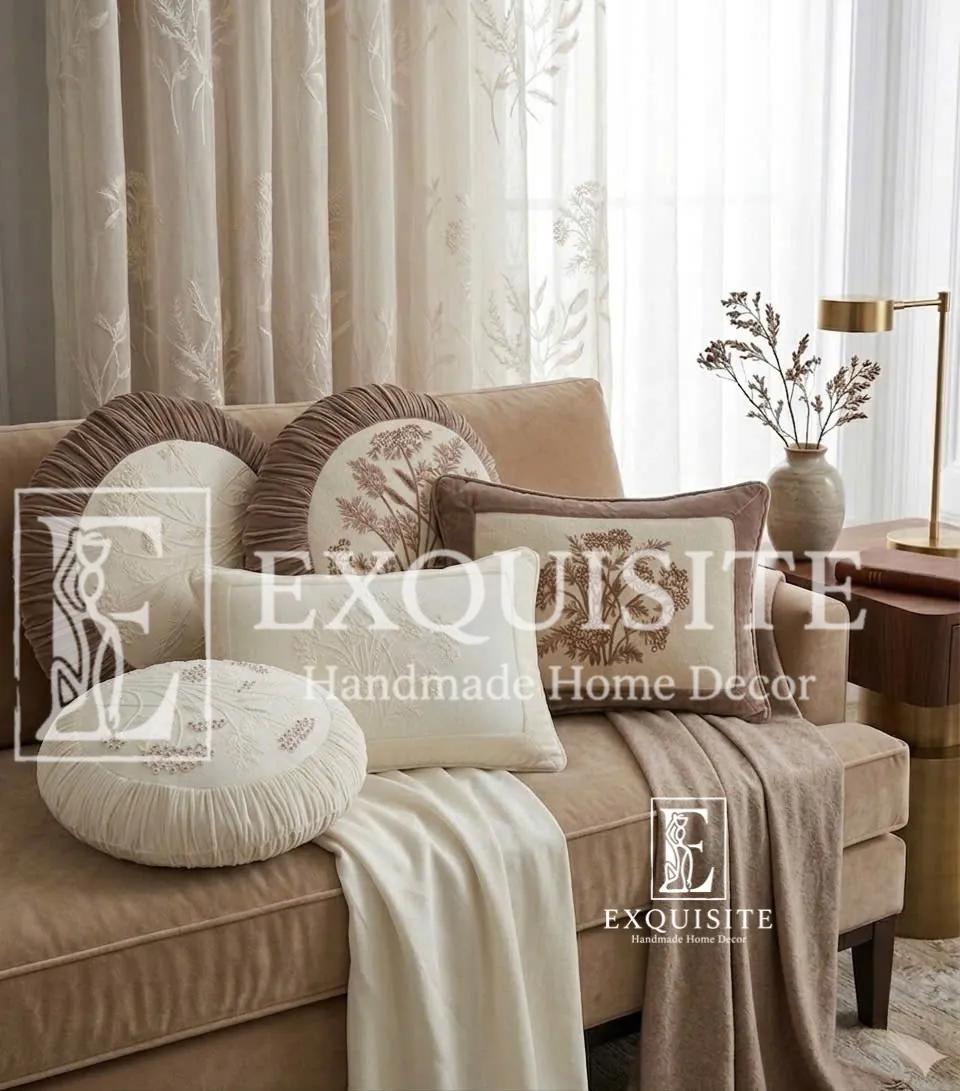 Combo 2 gối tròn nhung thêu tay và gối 30x40 nhung thêu tay-Vevet combo 2 round & 30x40 ảnh thu nhỏ 2