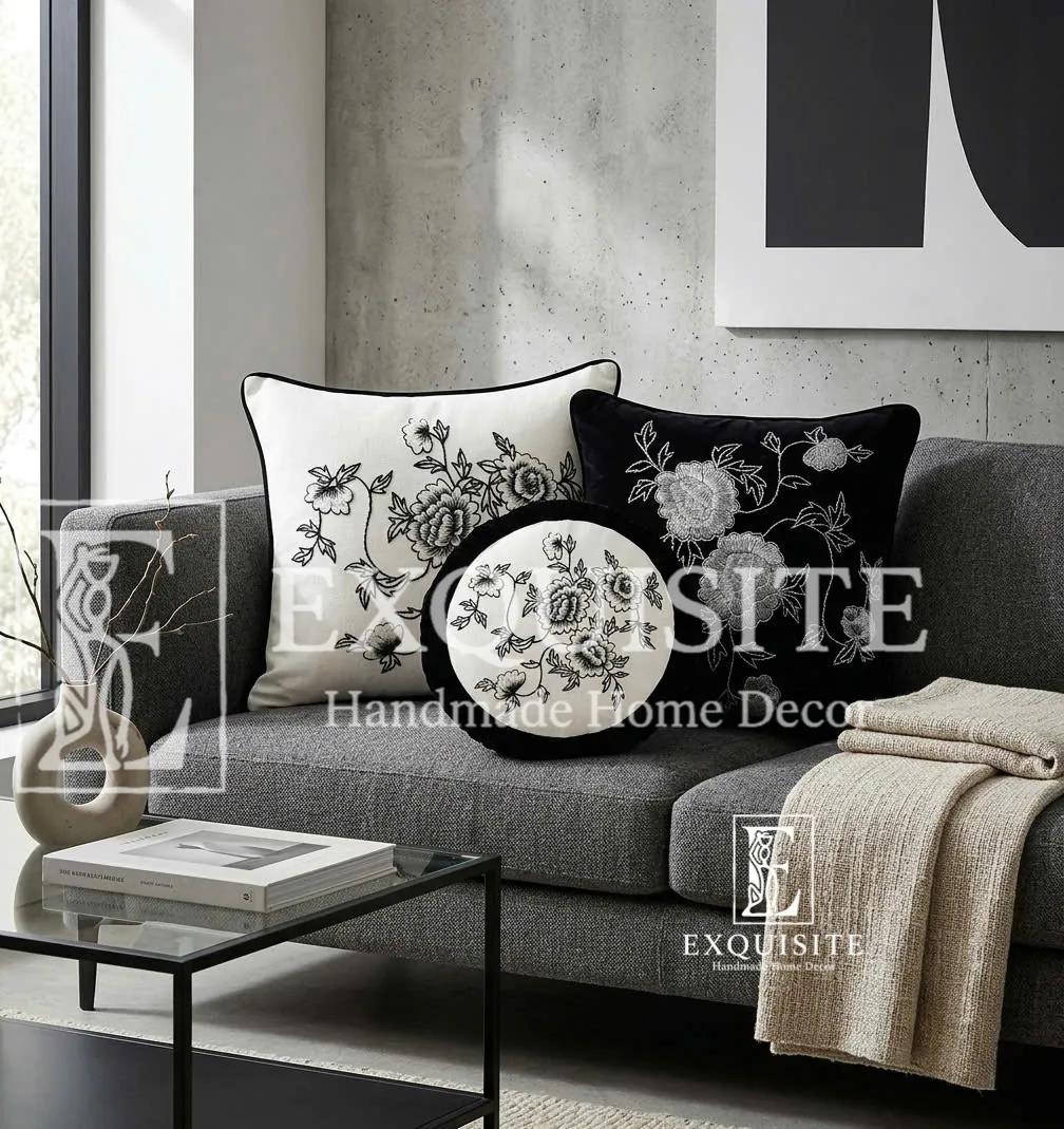 Combo 2 gối tròn nhung thêu tay và gối 30x40 nhung thêu tay-Vevet combo 2 round & 30x40 ảnh thu nhỏ 29