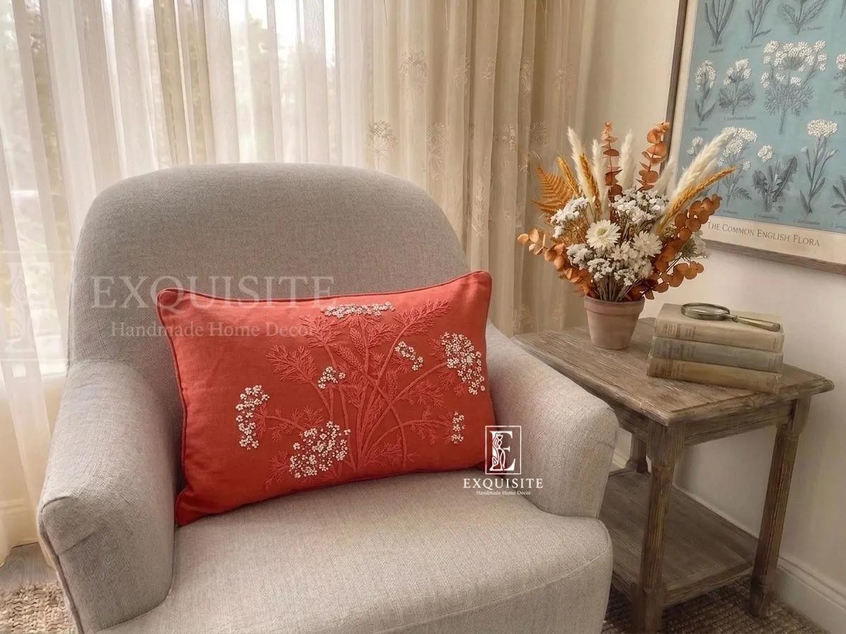 Gối thêu tay size 30x50