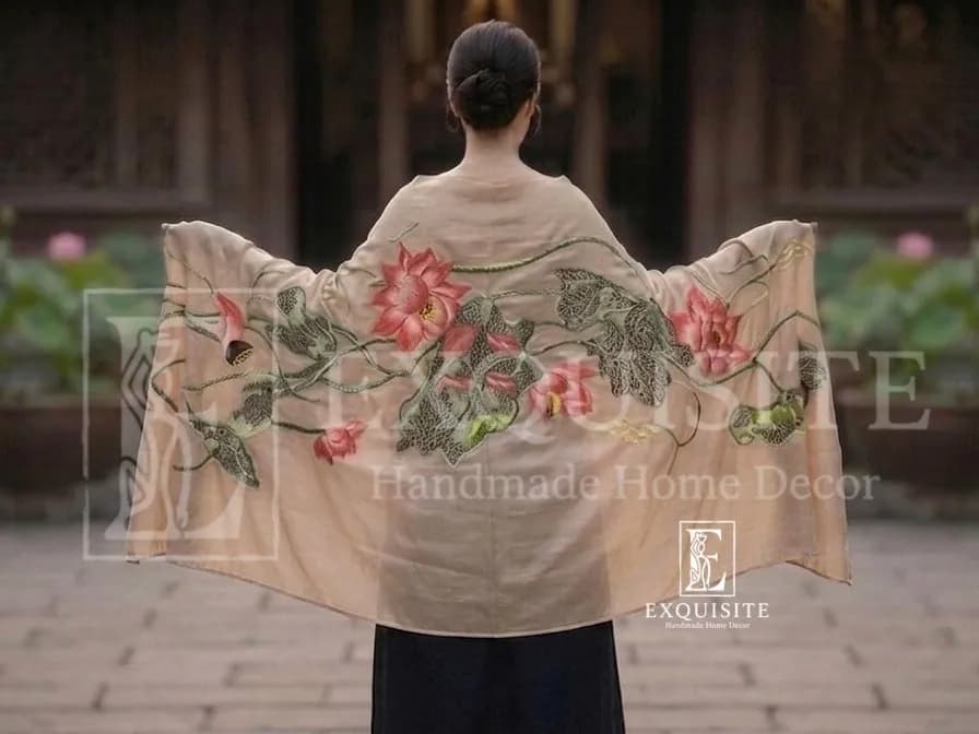 Khăn lụa tơ tằm thêu tay - Silk scaft w.hand embroidery