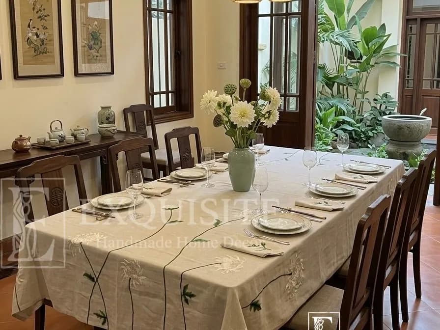 Phủ bàn thêu hoa cúc đại đóa trắng k/th 1,6mx2,5m - Daisy flower Table cloth