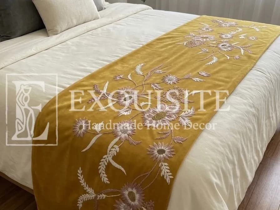  BED RUNNER- phủ cuối giường thêu tay nhung cao cấp - mẫu hoa thược dược