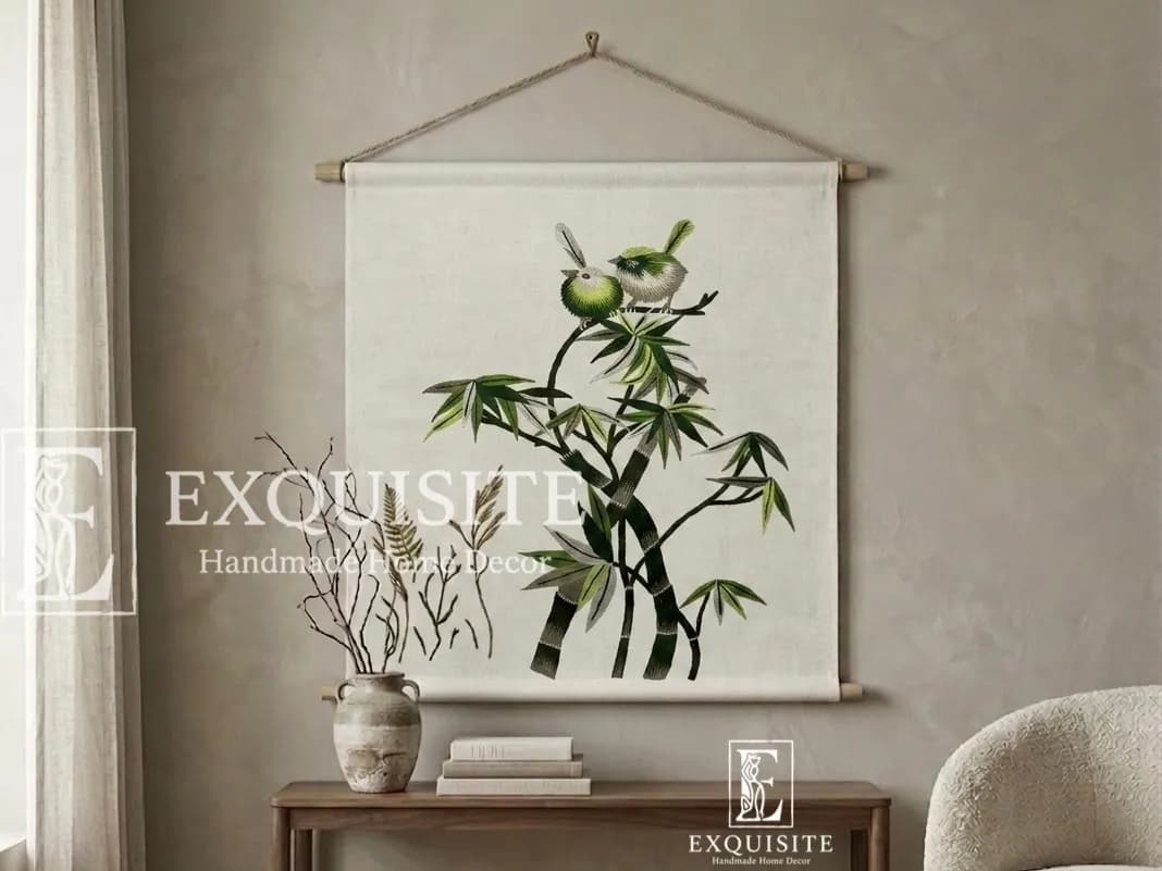 Tấm treo tường thêu tay mẫu chim đậu trên cành tre - wall hanging