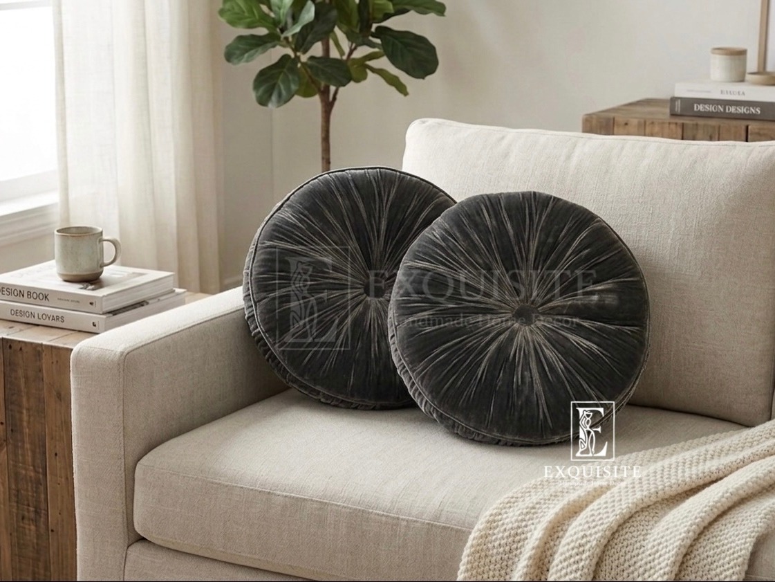 Velvet round plain cushion - Gối tròn nhung trơn — Exclusive Piece