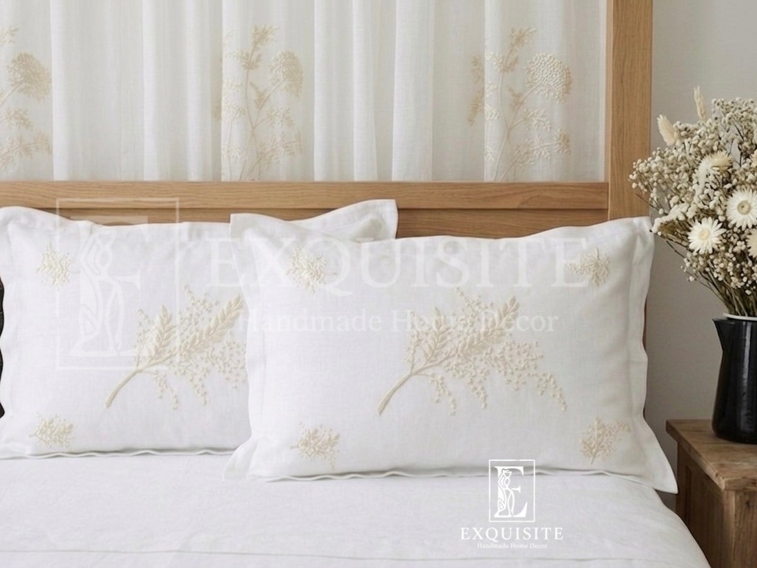 Pillow case with hand embroidery - Gối ngủ thêu tay — Exclusive Piece